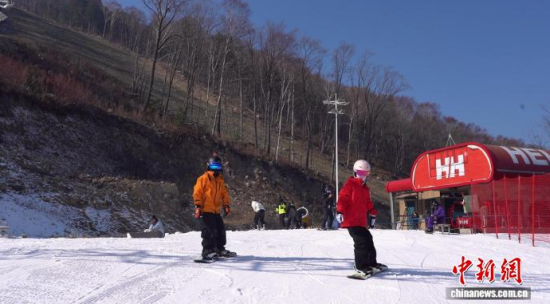 ��ѩ�ۺ����w�(y��n)���׻�������ʯ���� �z