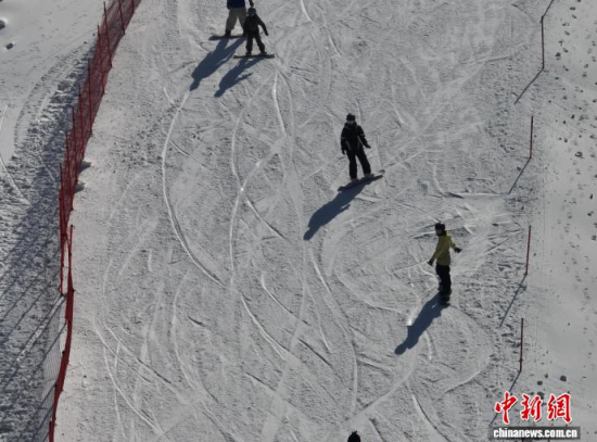 ��ѩ�ۺ�����ѩ���w�(y��n)������ѩ�����׻������������ѩ��(ch��ng)���D