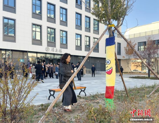 10��23���������L������W(xu��)���o�䴩�������������� �z