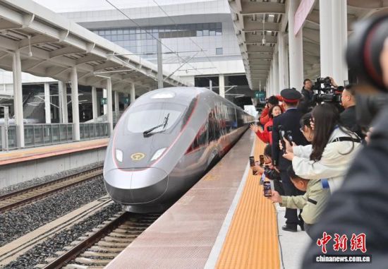 9��28�գ�G8166����܇(ch��)���L(zh��ng)��ɽվʼ�l(f��)�����K�c(di��n)վ���(y��ng)��վ������ �z