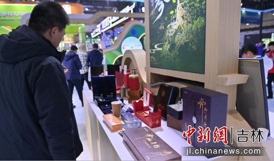 ������(hu��)�����ˁ��Ԗ|�����������n�����ɹŇ���7��(g��)���Hչ�F(tu��n)��41�Ҹ۰��_(t��i)�S��I(y��)���c������/�z