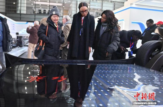 12��16���������L��������F�ɆT���Ї�һ�����^�������� �z