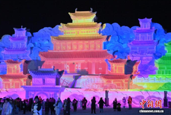 12��26���������L��ɽ��ѩ��桰�����m����ʽ������������ �z