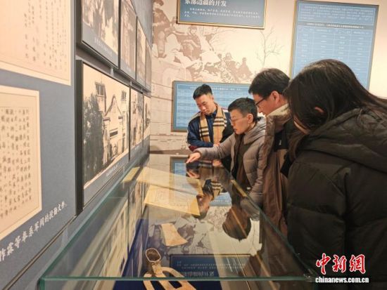 ���L�F(tu��n)���څ��^����ʡ���F(xi��n)��ʷչ���T���� �z