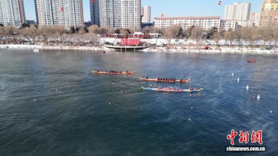 ���۱�ِ�M(j��n)�Ю�(d��ng)����ʯ���� �z