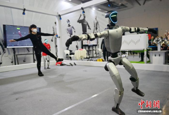 3��26�գ������L(zh��ng)�����C(j��)���ˌ�(sh��)�r(sh��)ģ�M�˵Ą�(d��ng)���������� �z